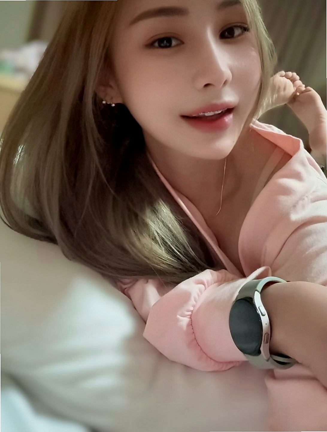 新興好茶外送：可彤 |按摩小妹|168cm|48kg|E杯|18y|